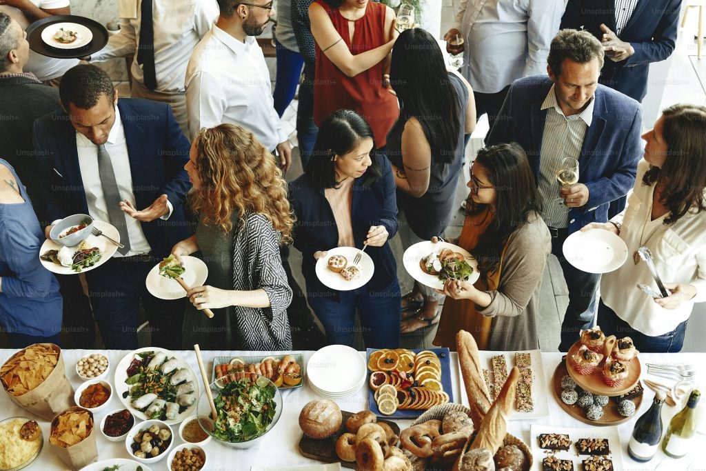 Ideas de presentación harán brillar tu catering