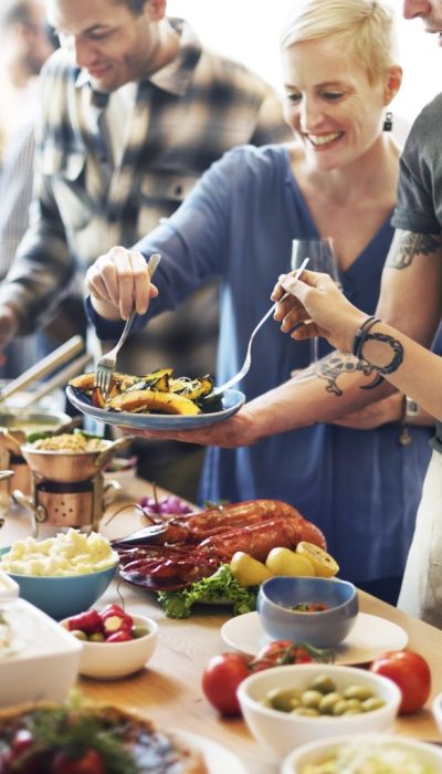 Catering para eventos con opciones vegetarianas y veganas.
